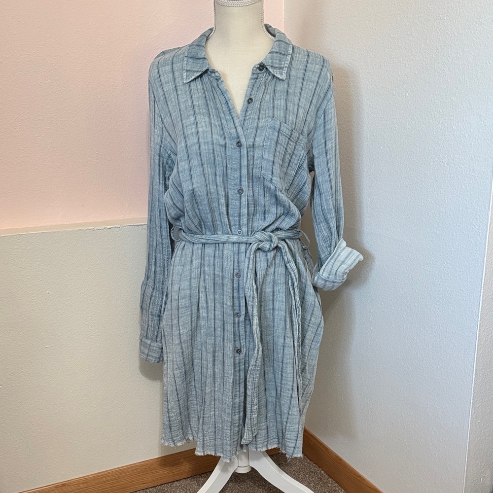 Mystic variegated blue long sleeved blue dress/tunic.